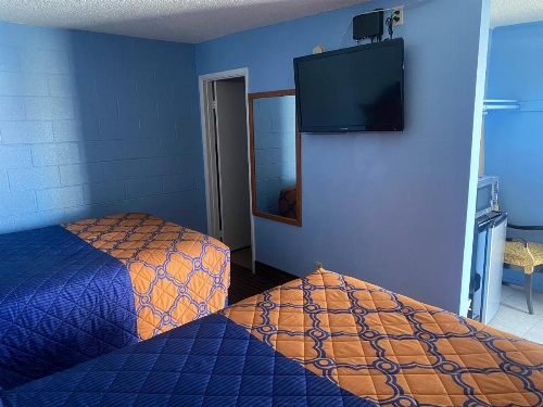 A Fisher's Inn Motel image 17