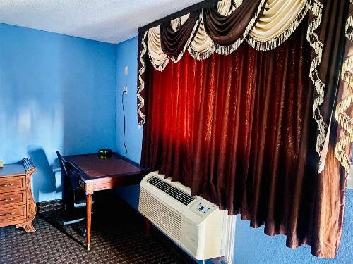 A Fisher's Inn Motel image 24