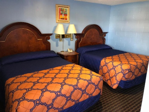 A Fisher's Inn Motel image 8
